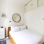 Stylish One-Bedroom Flat In Notting Hill