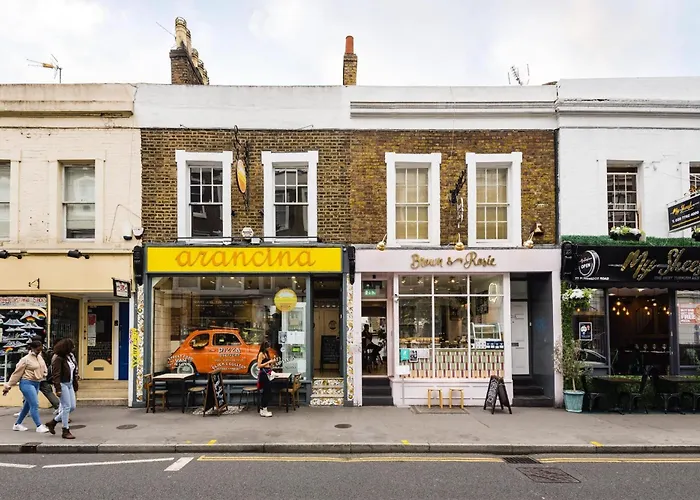 Stylish One-Bedroom Flat In Notting Hill